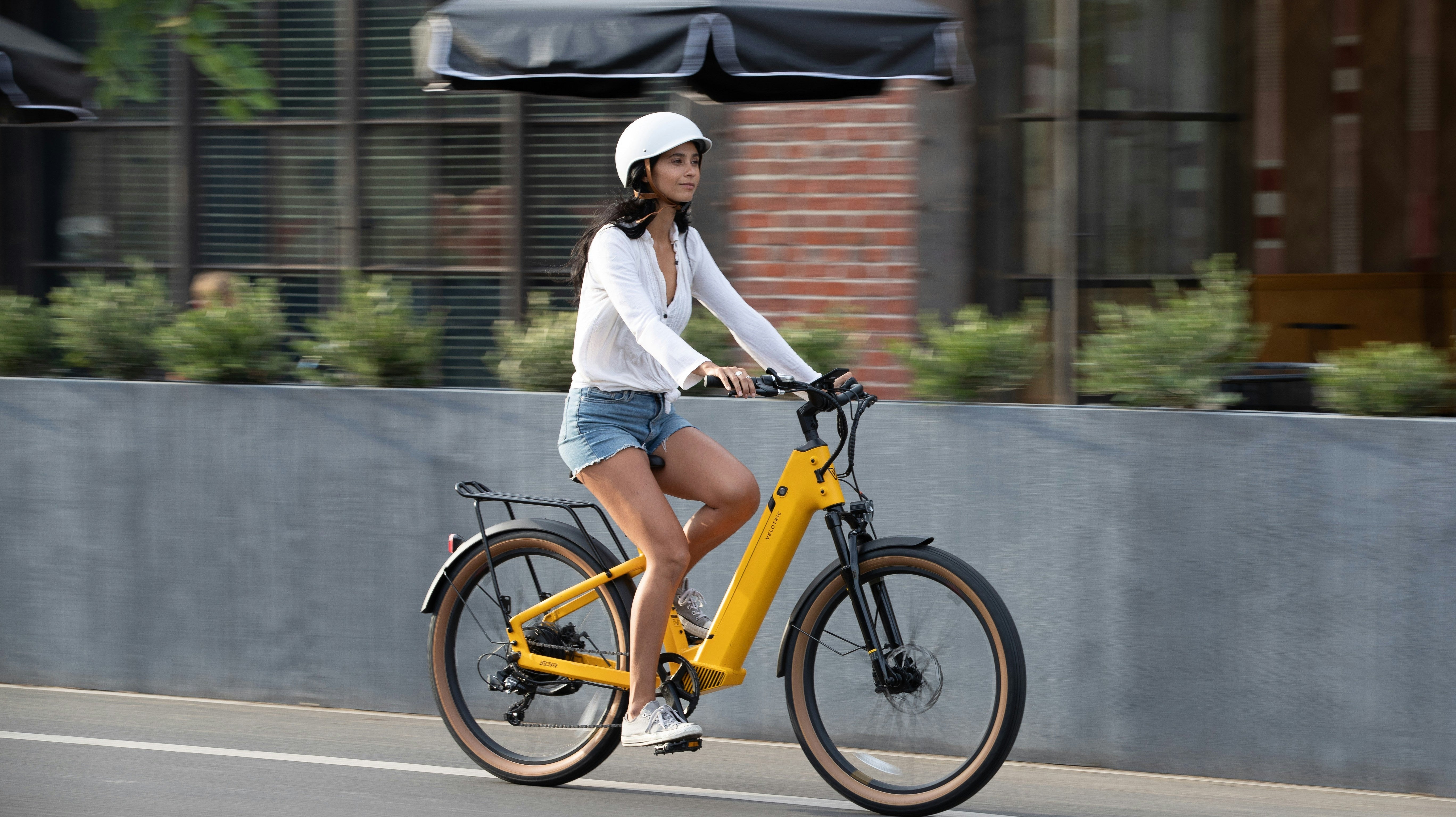 E-Bike Sportbrillen: Warum Windschutz bei höheren Geschwindigkeiten entscheidend ist