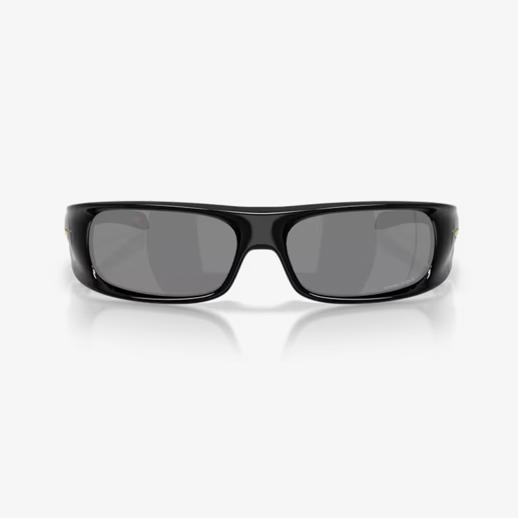 Oakley Highland / Black - Prizm Black face