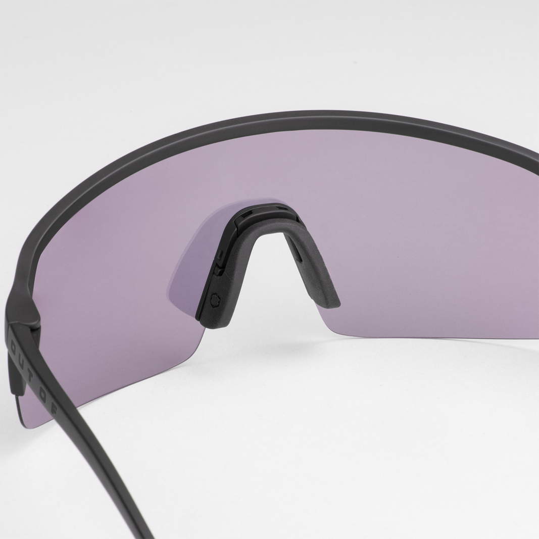 Out of Piuma Black The One Quarzo Rückansicht