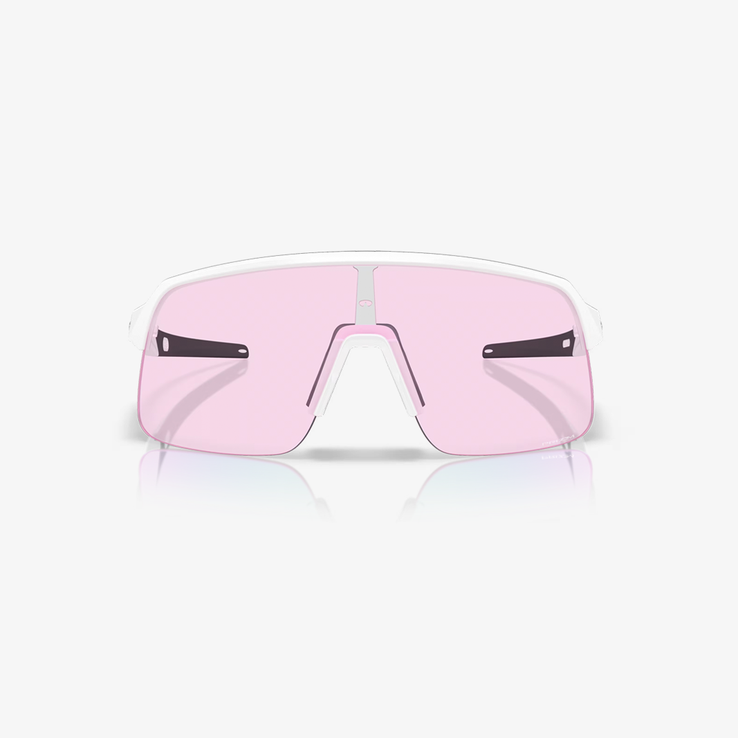 Oakley Sutro Lite S / White Matte Prizm Low Light 45° Frontansicht