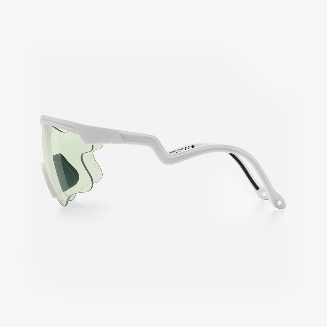 Alba Optics Delta LEI White / VZUM™ F-Lens BTL Photochromic side