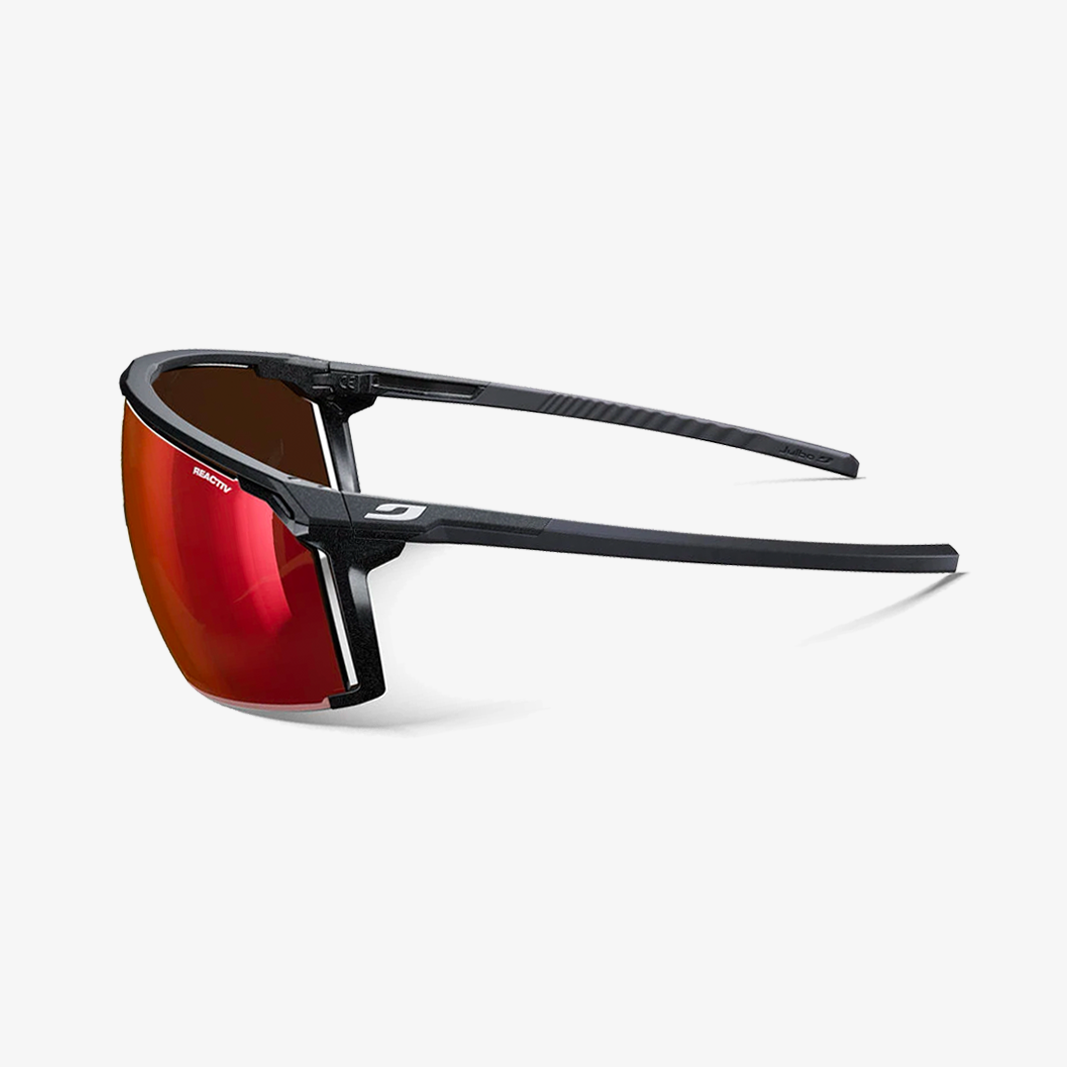 Julbo Panora Schwarz - Weiß / Reactiv 1-3 Light Amplifier side